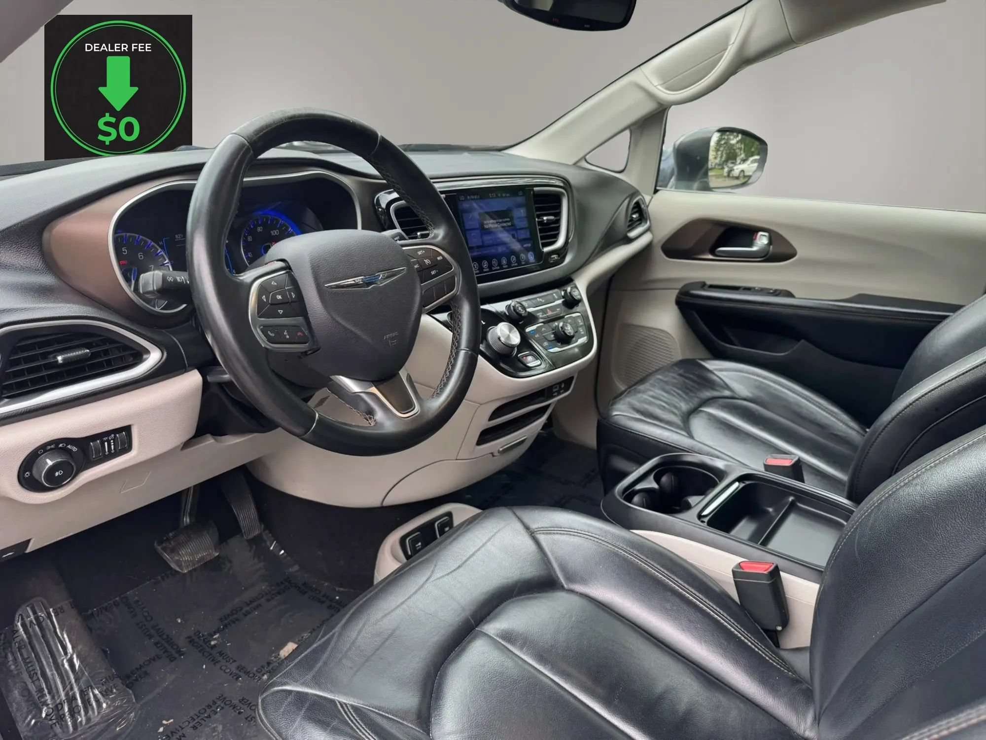 Used 2017 Chrysler Pacifica Touring-L FWD image 11