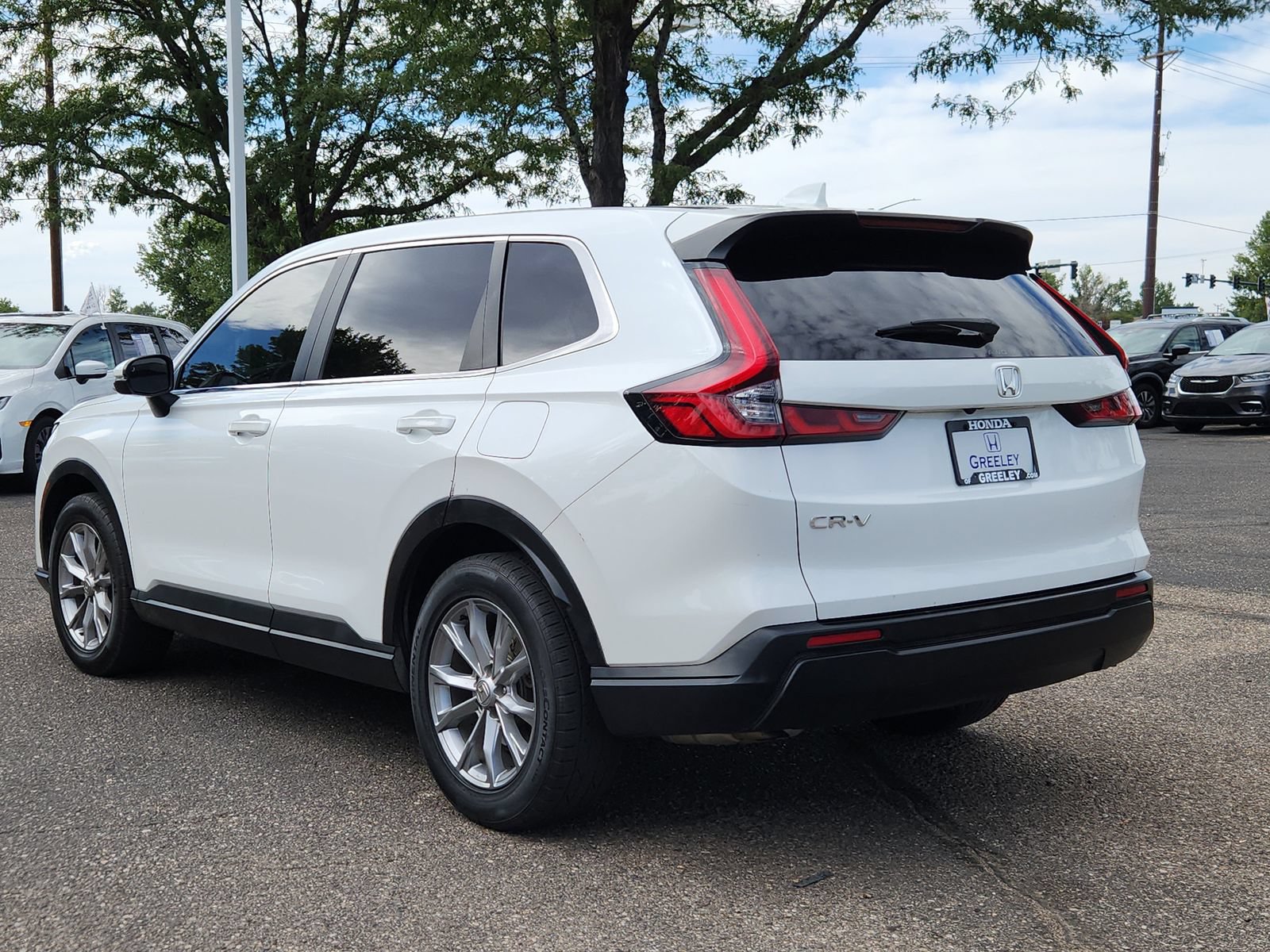 Used 2023 Honda CR-V EX image 3