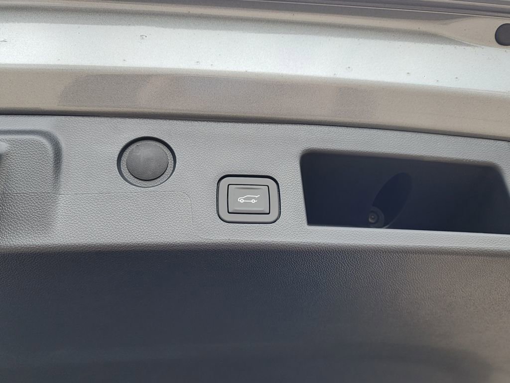 New 2026 GMC Terrain AT4 w/ Convenience Package III image 49