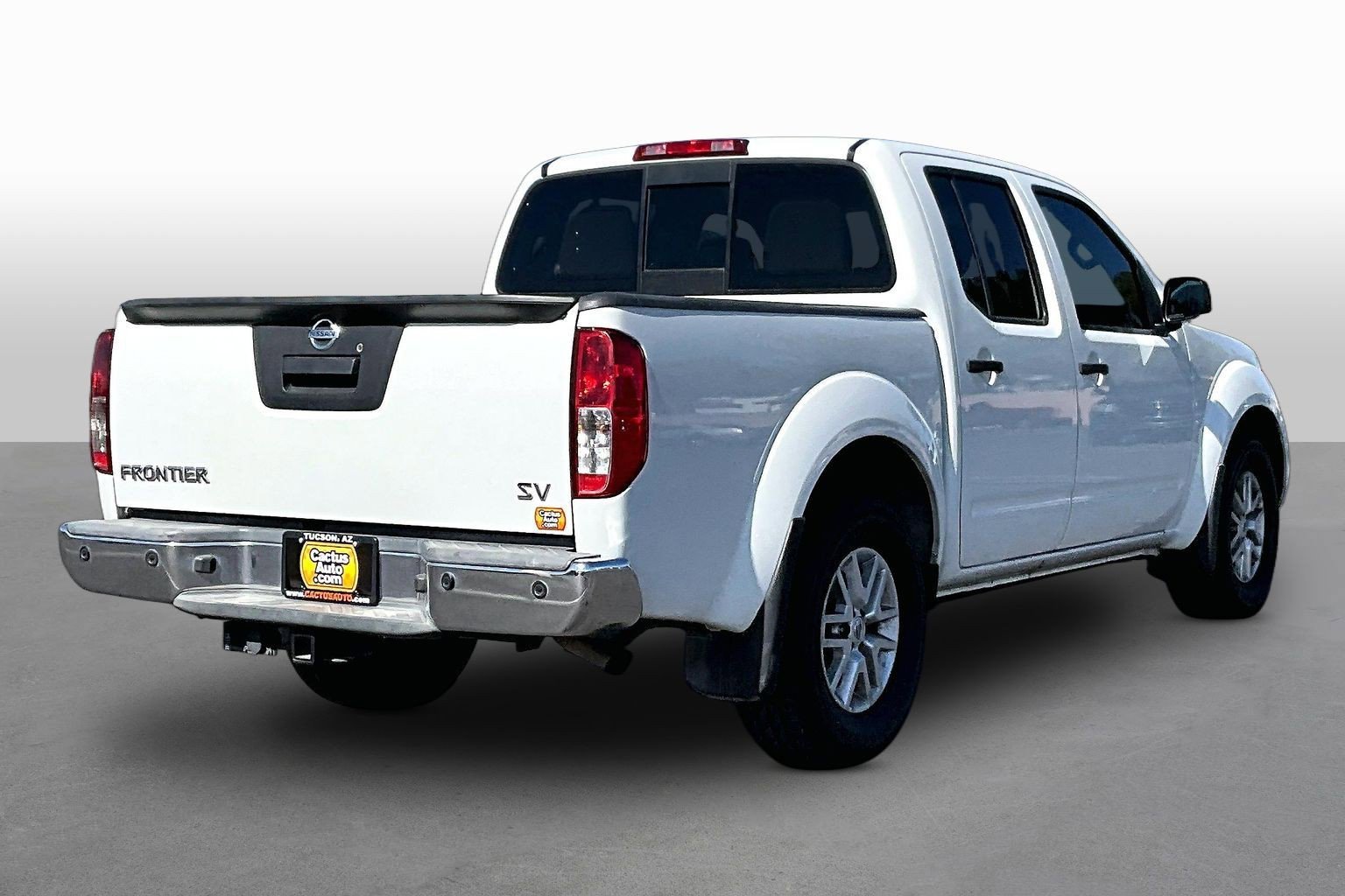 Used 2021 Nissan Frontier SV RWD image 2