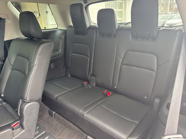Used 2025 Nissan Pathfinder SL AWD/4WD image 20