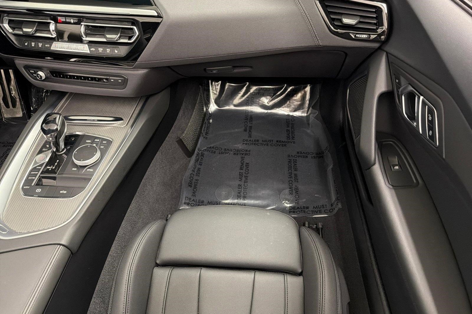 Used 2019 BMW Z4 sDrive30i w/ M Sport Package image 28