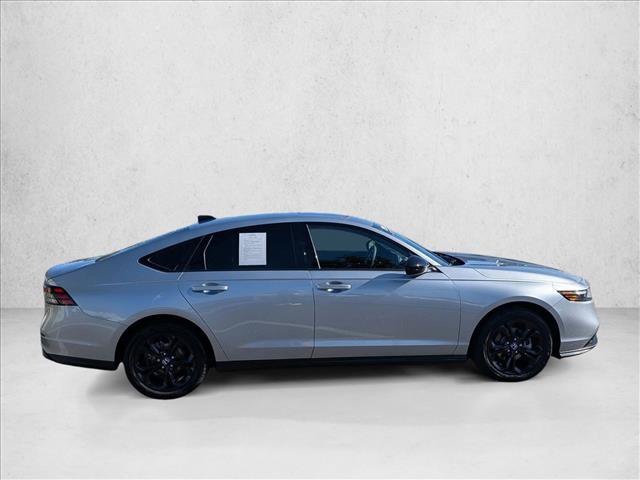 Used 2025 Honda Accord SE image 4