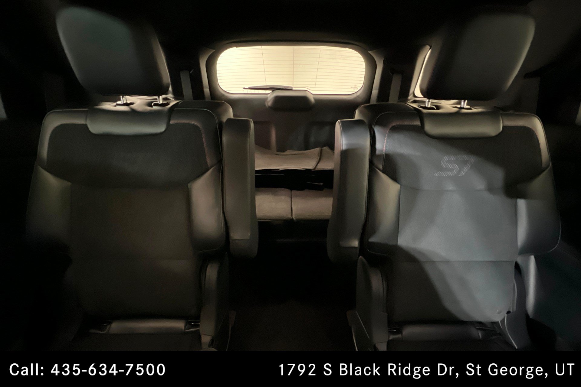 Used 2025 Ford Explorer ST AWD/4WD image 26