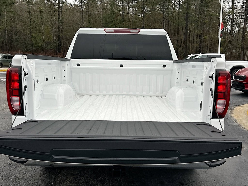New 2026 GMC Sierra 1500 SLE image 16