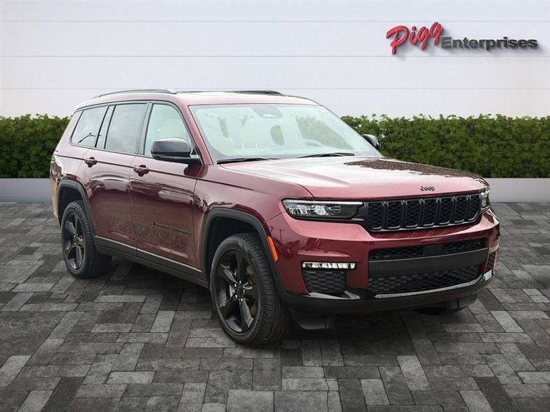 Used 2024 Jeep Grand Cherokee L Limited w/ Black Appearance Package AWD/4WD image 51
