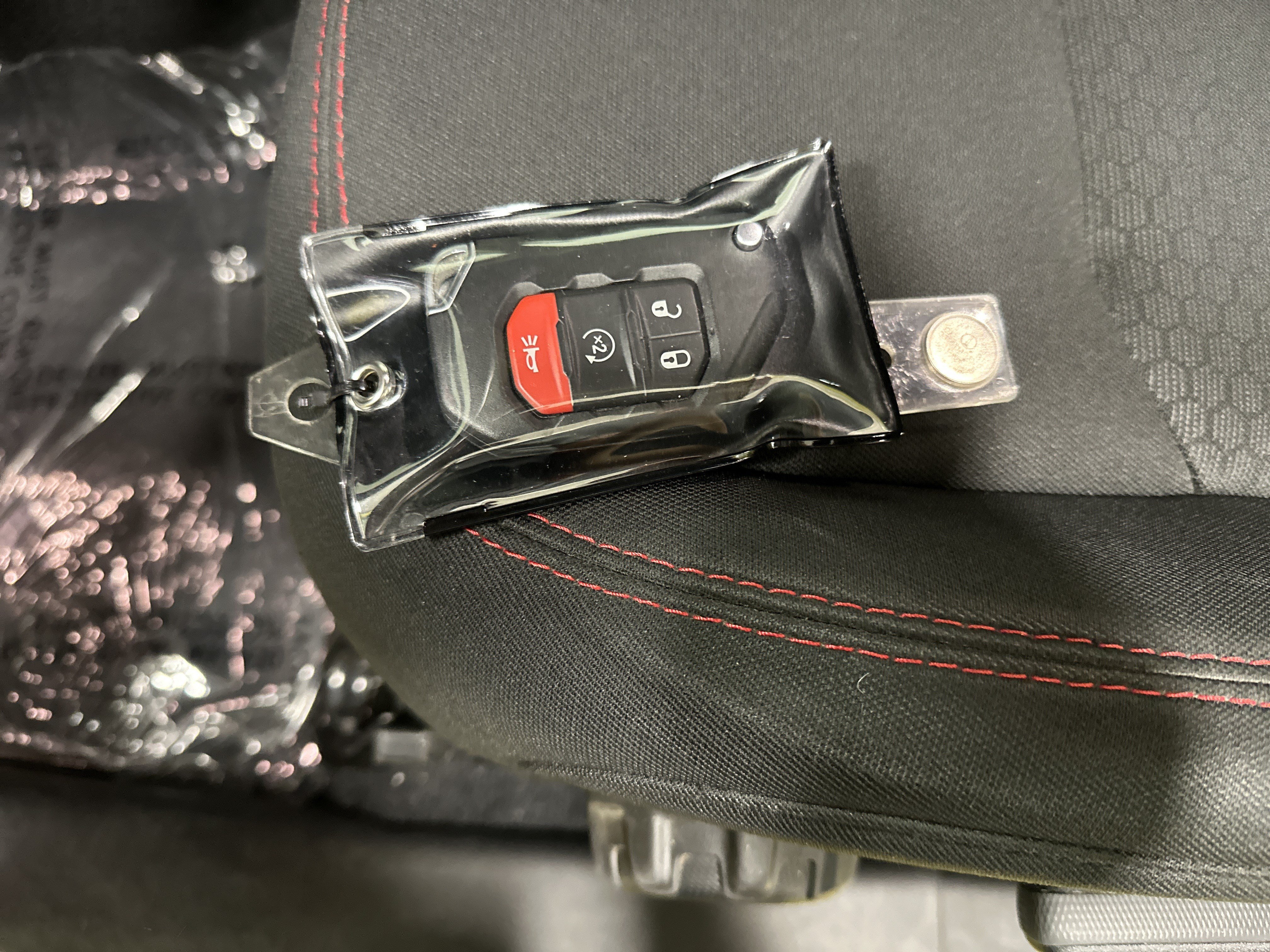 Used 2023 Jeep Wrangler Unlimited Rubicon w/ Safety Group AWD/4WD image 36