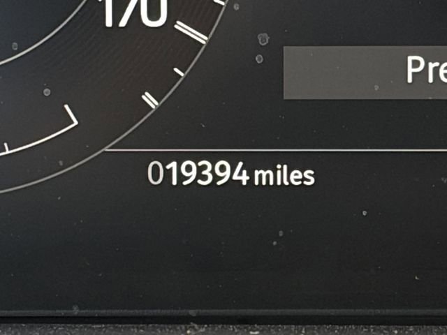 Used 2023 Land Rover Discovery Sport SE image 12