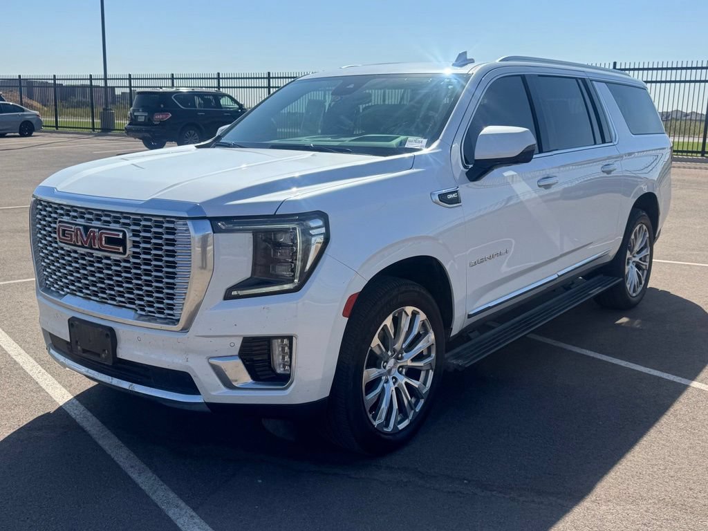 Used 2023 GMC Yukon XL Denali AWD/4WD image 1