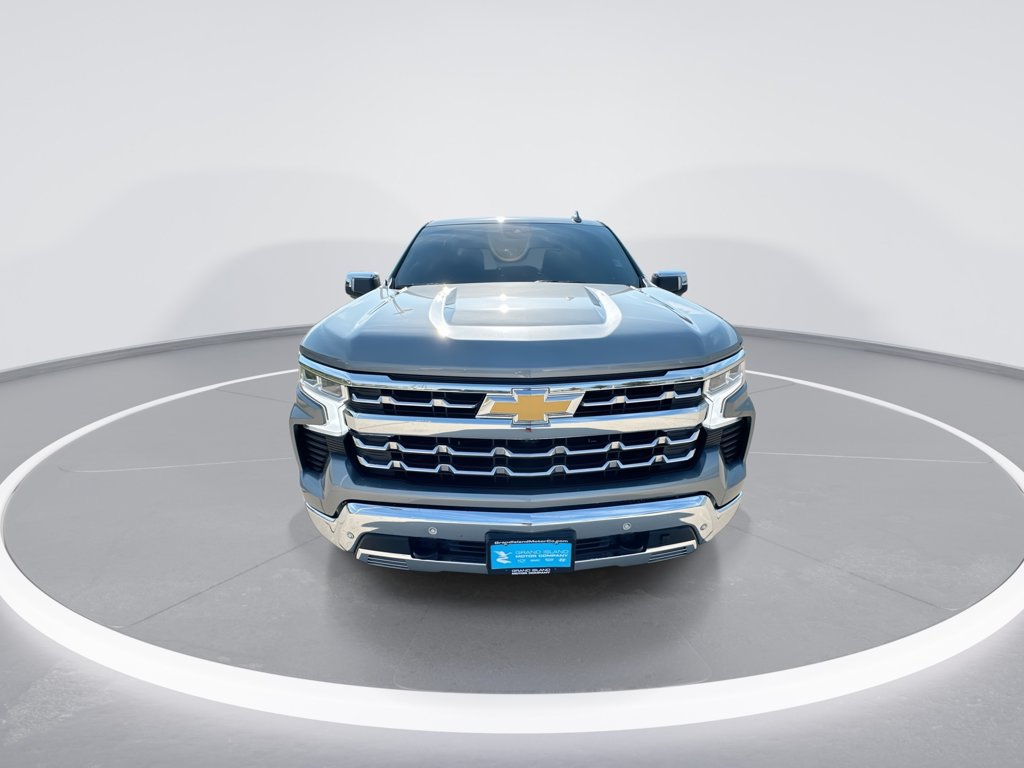 Certified 2024 Chevrolet Silverado 1500 LTZ AWD/4WD image 3