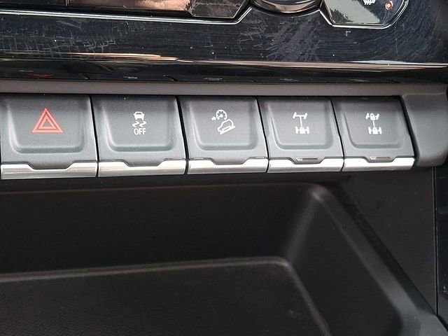 Used 2022 GMC Sierra 1500 AT4X image 27