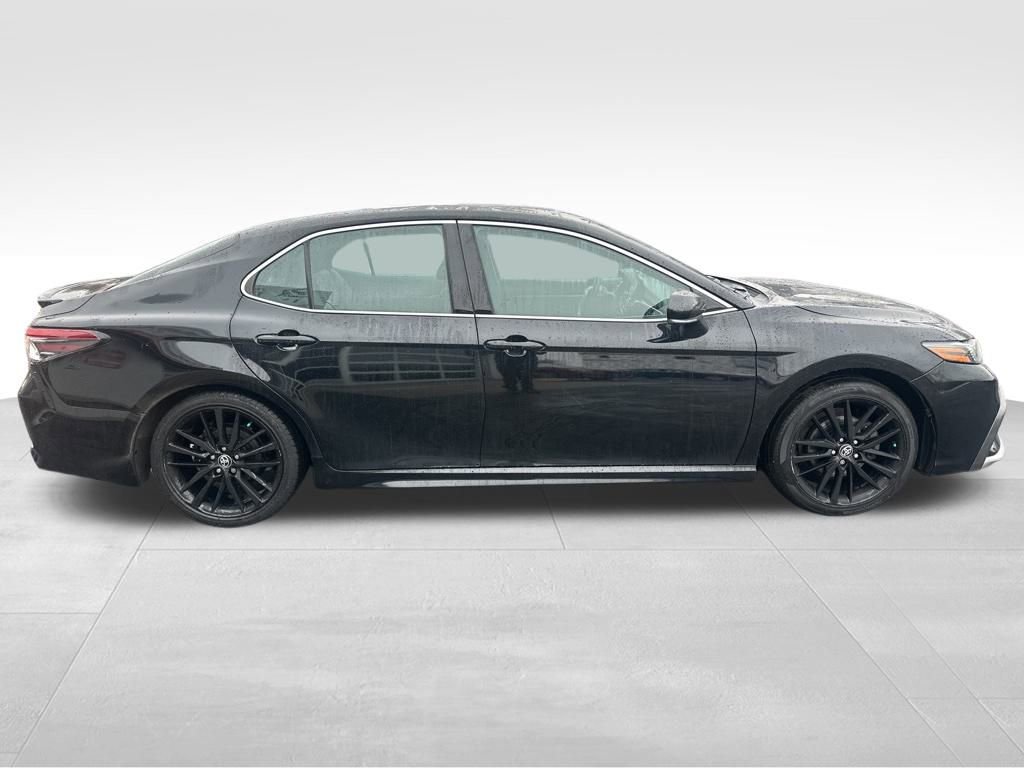 Used 2021 Toyota Camry XSE image 7