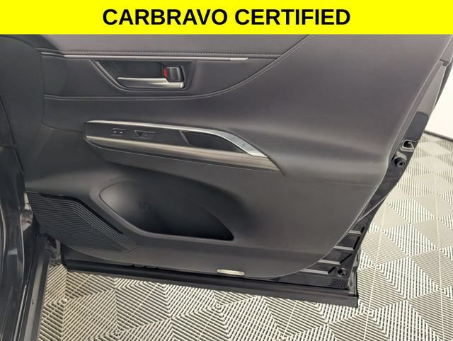 Used 2024 Toyota Venza Nightshade AWD/4WD image 33