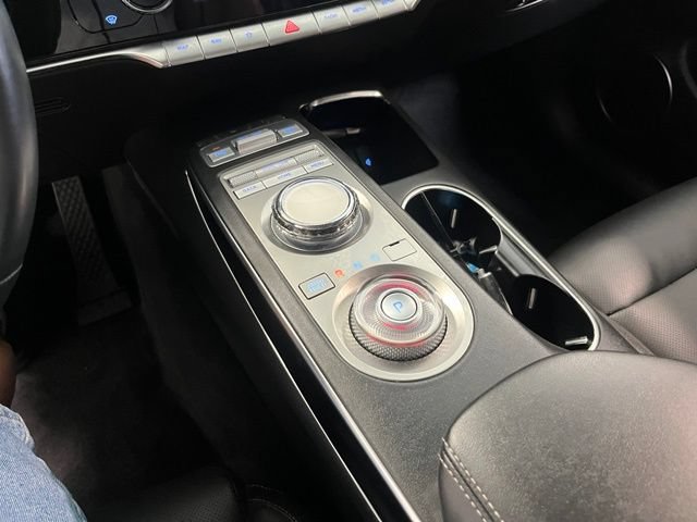 Used 2025 Genesis GV70 2.5T AWD/4WD image 30