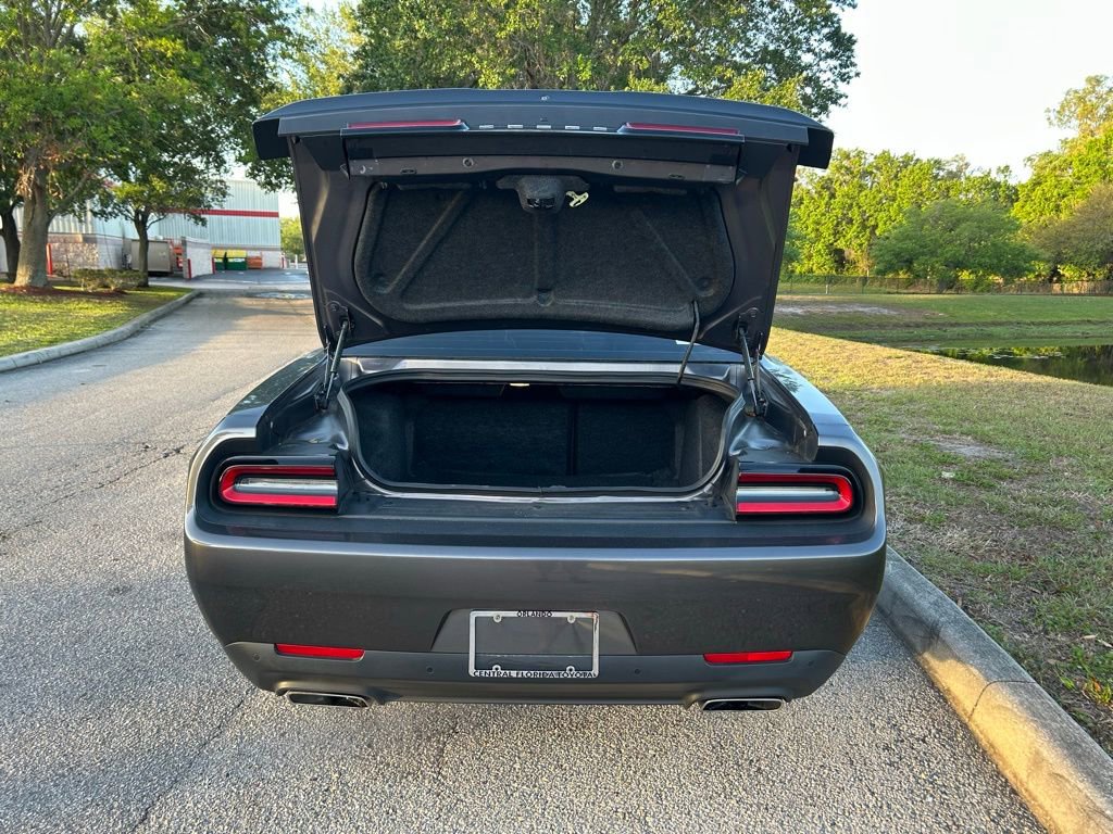 Used 2017 Dodge Challenger R/T Plus image 10