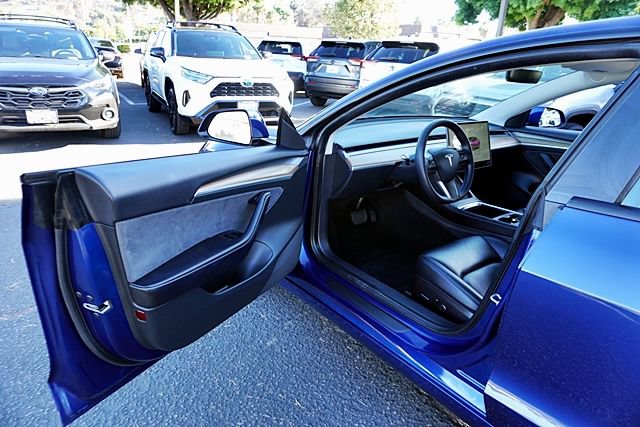 Used 2022 Tesla Model 3 Long Range AWD/4WD image 43