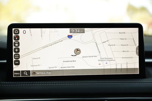 Used 2022 Genesis G70 2.0T w/ Prestige Package image 39