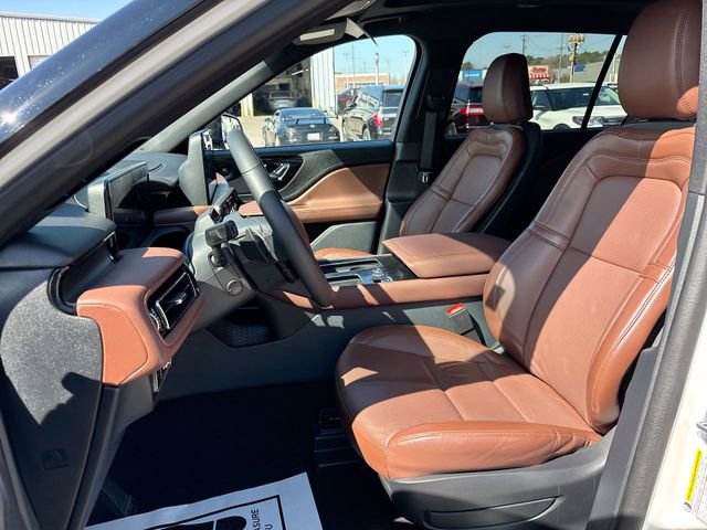 Used 2025 Lincoln Aviator Reserve image 17