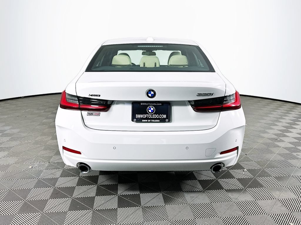 Used 2026 BMW 330i xDrive Sedan w/ Convenience Package AWD/4WD image 7