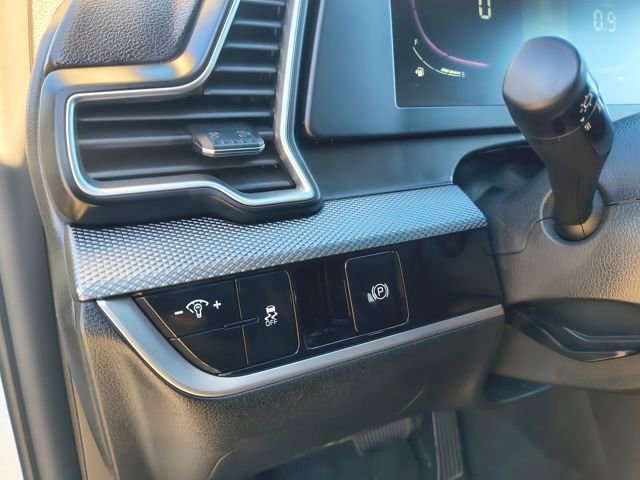 Certified 2023 Kia Sportage LX image 19