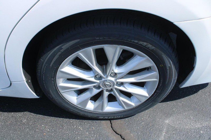 Used 2015 Lexus ES 300h w/ Navigation System Package FWD image 8