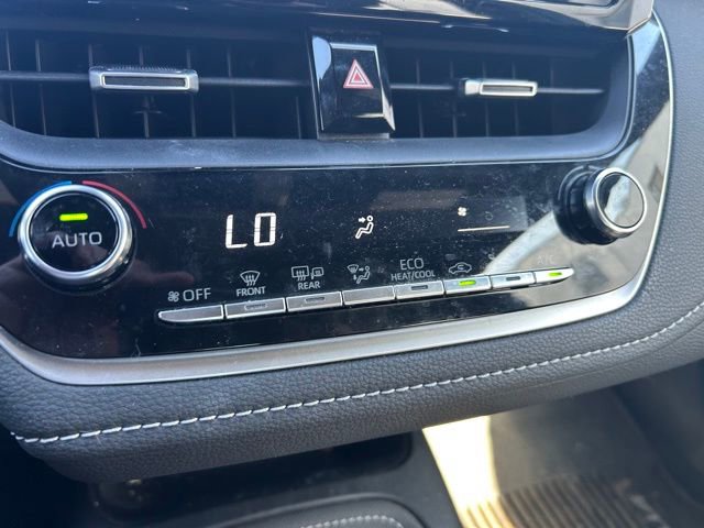 Used 2019 Toyota Corolla SE w/ SE Option Package image 22