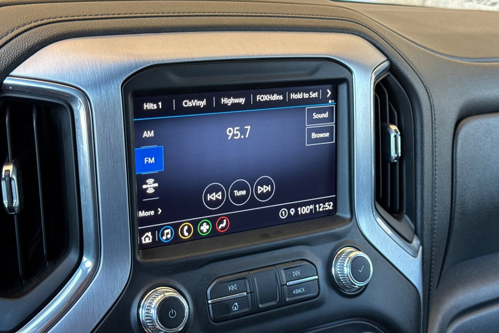 Certified 2021 GMC Sierra 1500 SLT w/ SLT Premium Package RWD image 18