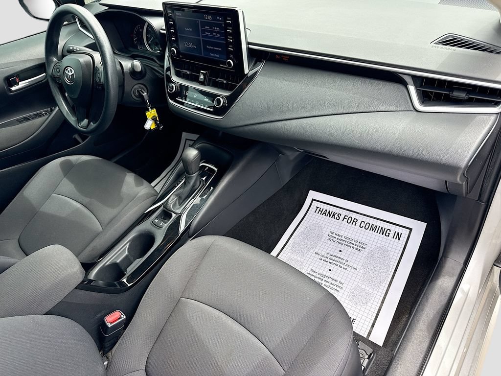 Used 2021 Toyota Corolla LE FWD image 13