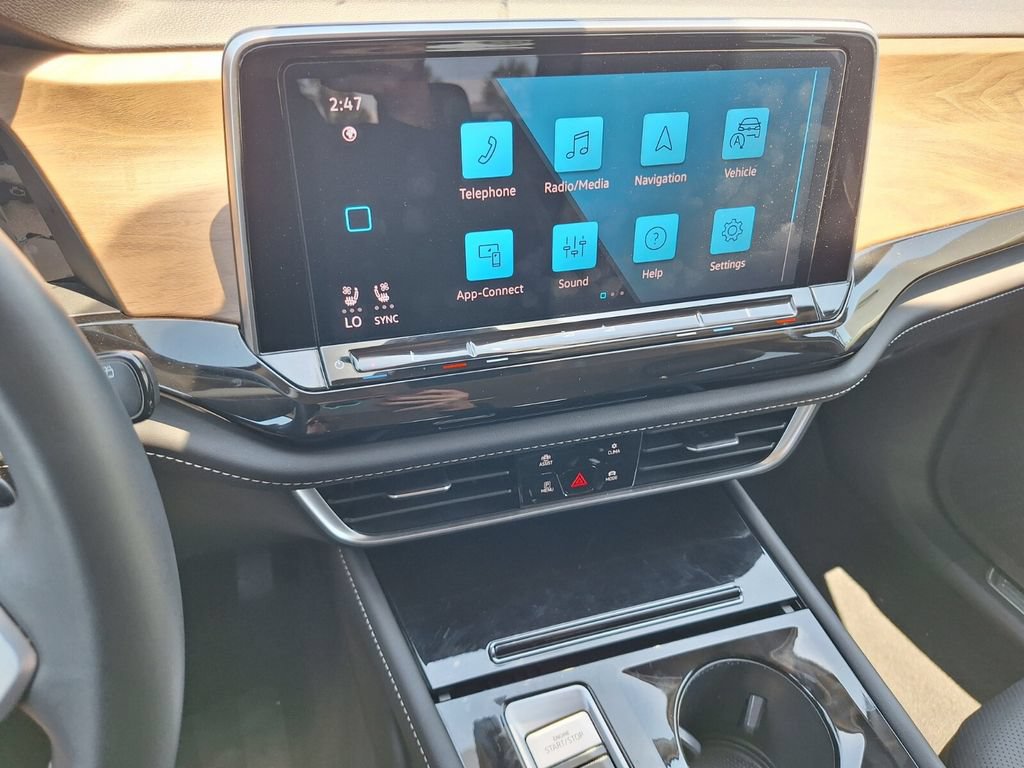 Used 2025 Volkswagen Atlas SE FWD image 13