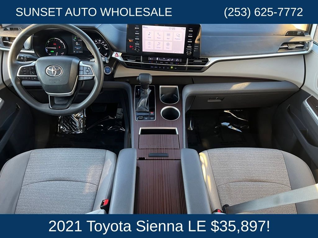 Used 2021 Toyota Sienna LE image 21