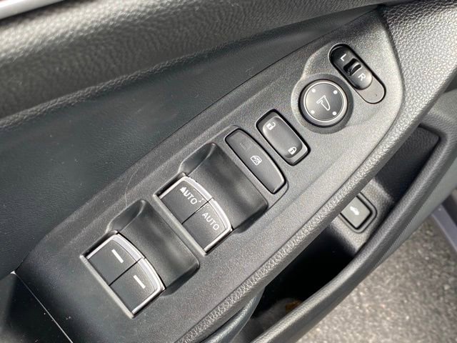 Used 2018 Honda Accord Sport image 11