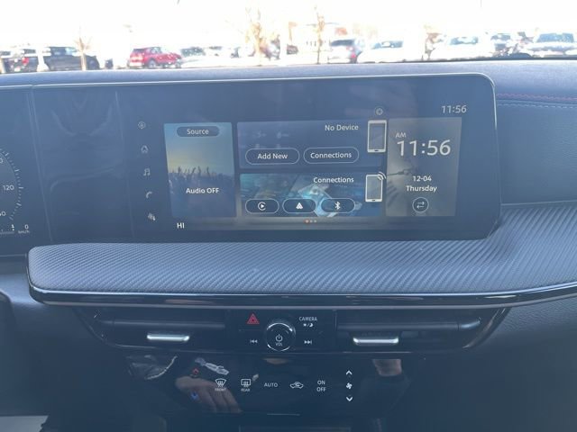 Used 2025 Nissan Kicks SR image 21