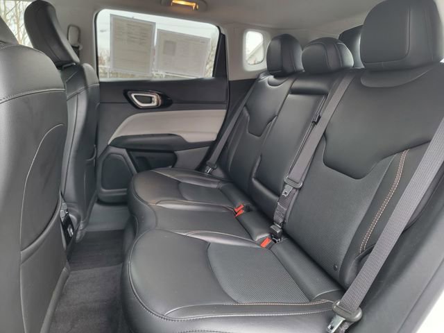 Certified 2022 Jeep Compass Limited image 21