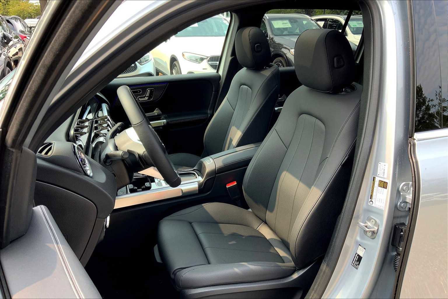 Certified 2026 Mercedes-Benz GLB 250 4MATIC image 12