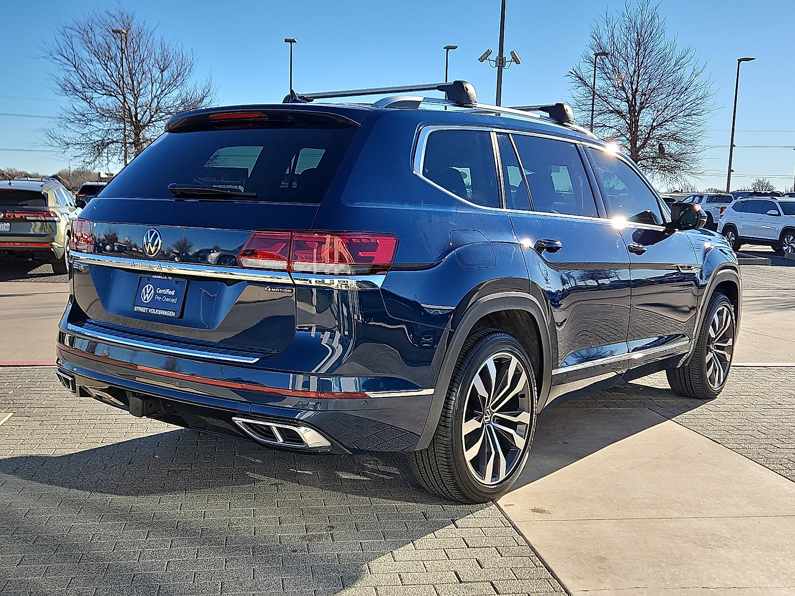 Certified 2023 Volkswagen Atlas SEL Premium image 3