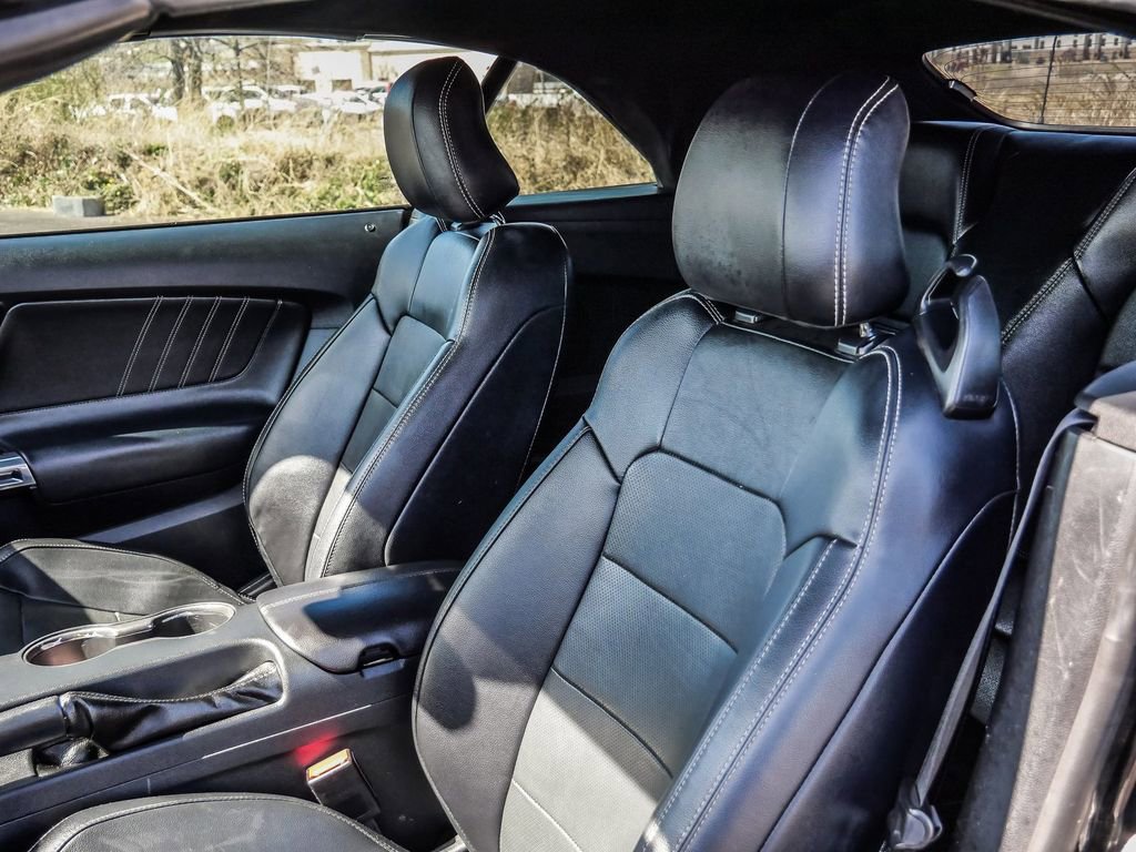 Used 2017 Ford Mustang Premium image 23