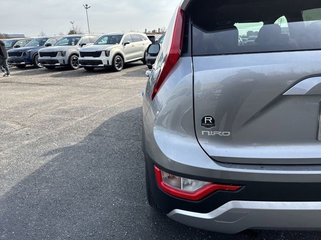 New 2026 Kia Niro LX image 29