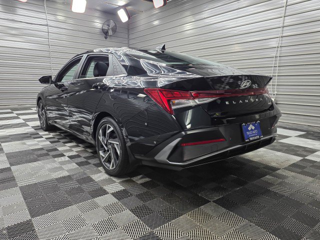 Used 2024 Hyundai Elantra Limited FWD image 7