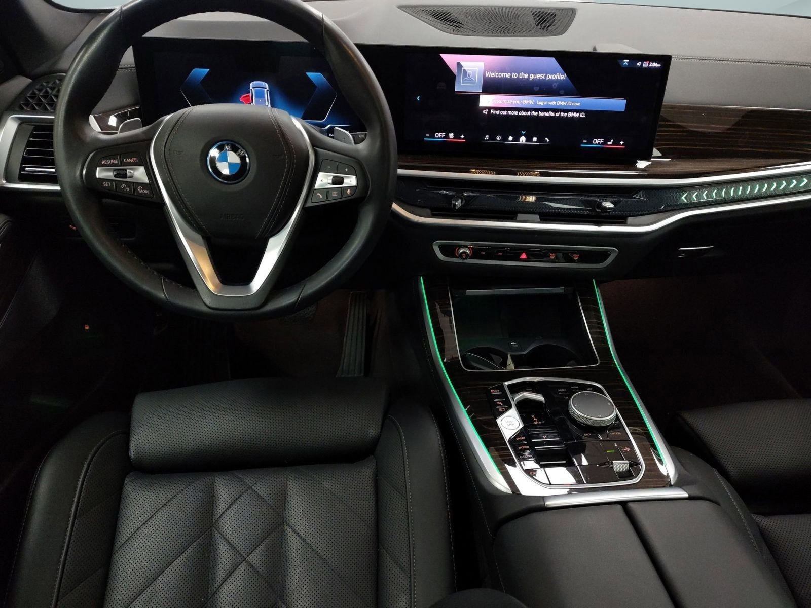 Used 2025 BMW X5 xDrive50e w/ Parking Assistance Package image 26