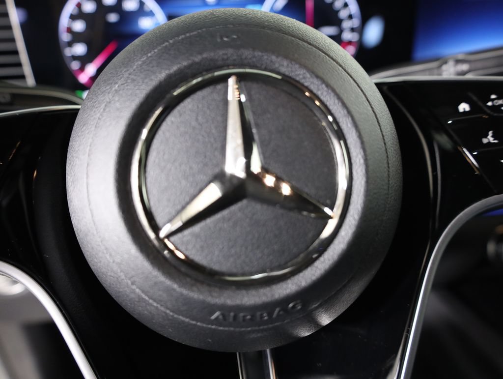 Certified 2025 Mercedes-Benz GLE 450e 4MATIC image 13