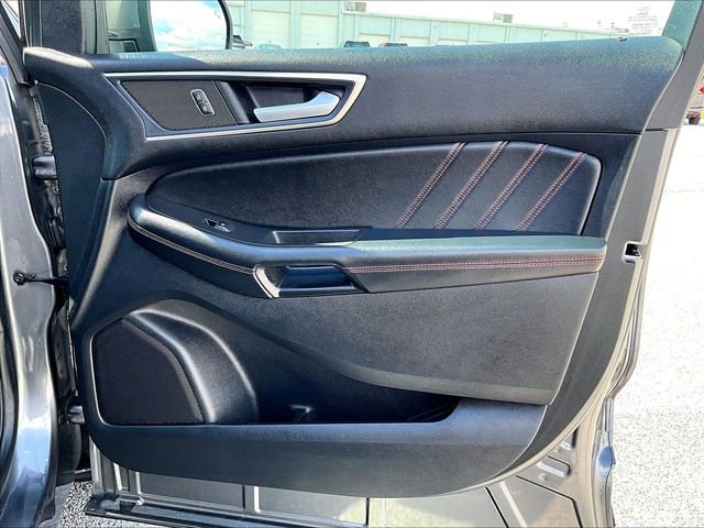 Used 2021 Ford Edge ST-Line AWD/4WD image 12