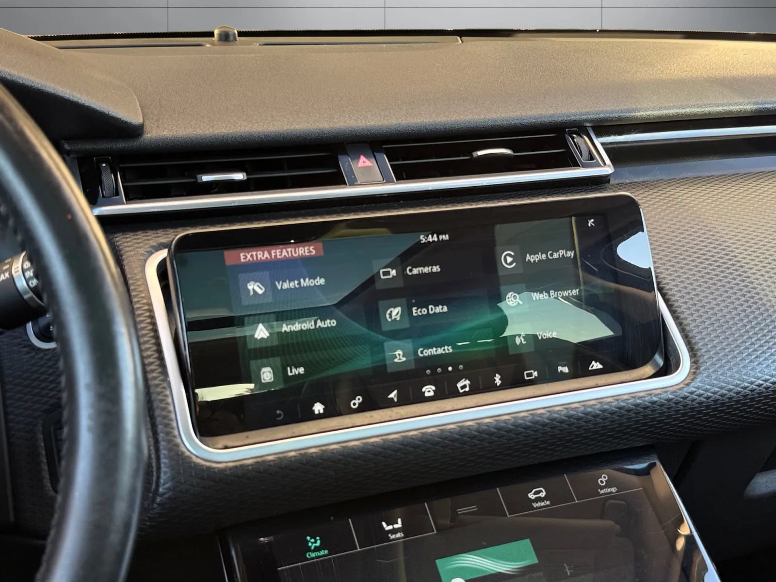 Used 2020 Land Rover Range Rover Velar S AWD/4WD image 38