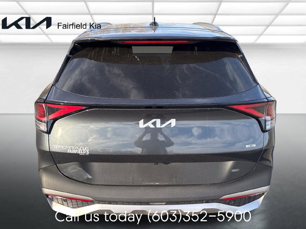 Used 2023 Kia Sportage EX AWD/4WD image 4