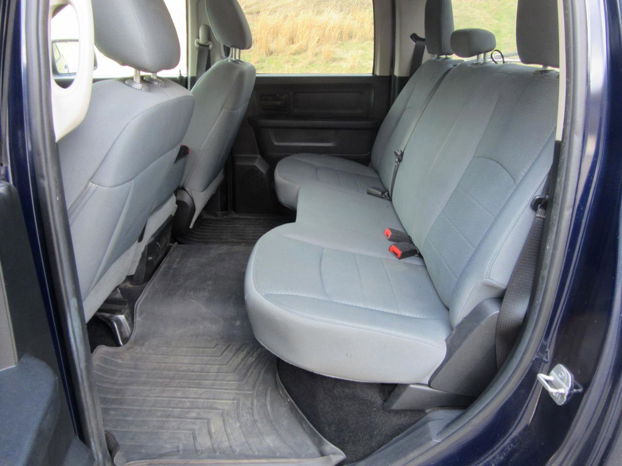 Used 2014 RAM 1500 Express image 10