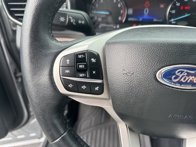 Used 2023 Ford Explorer Limited AWD/4WD image 15