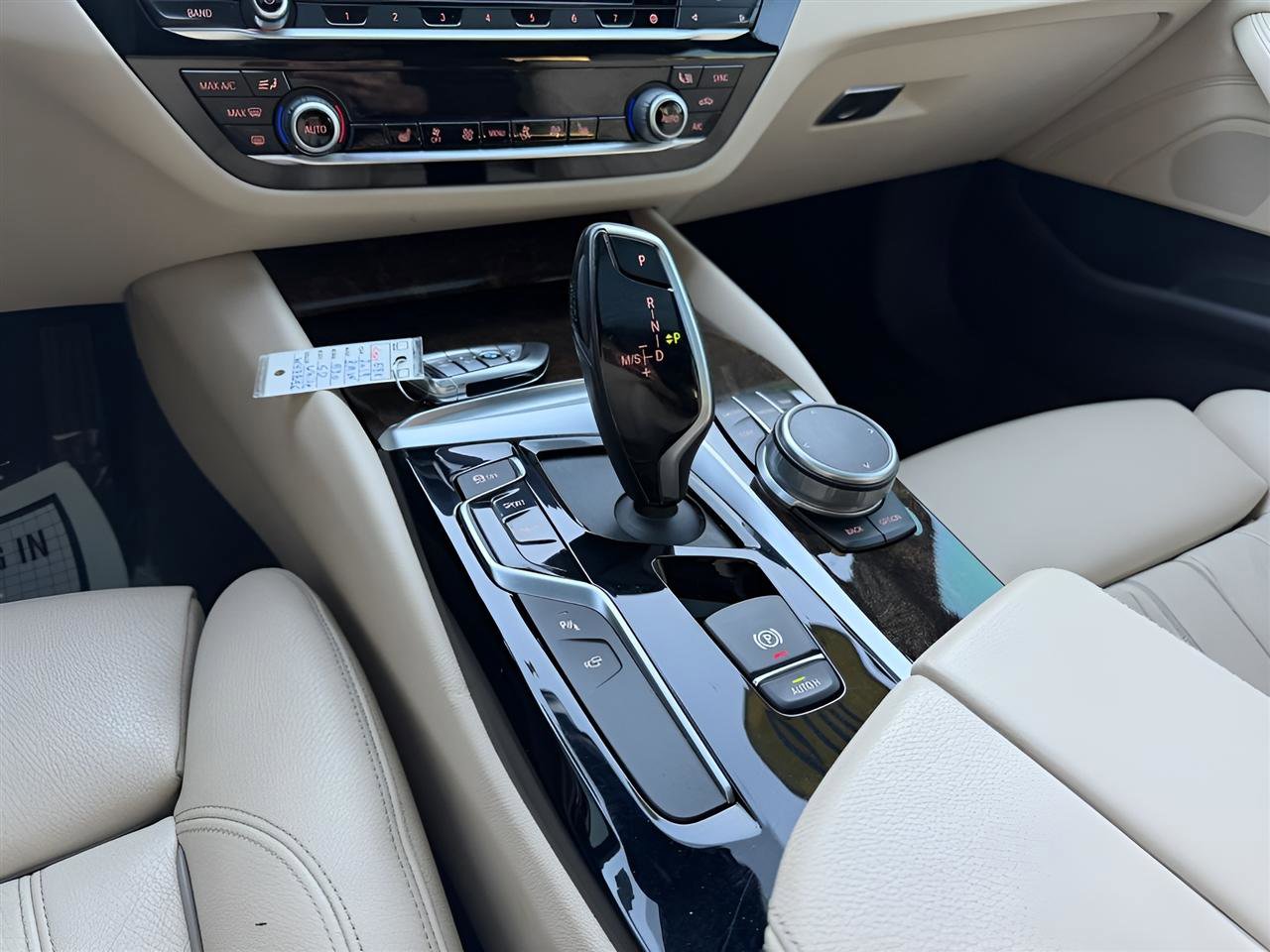 Used 2019 BMW 530i xDrive w/ Convenience Package AWD/4WD image 21
