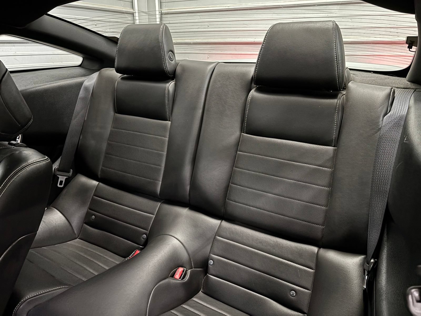 Used 2014 Ford Mustang GT Premium w/ Comfort Package RWD image 24