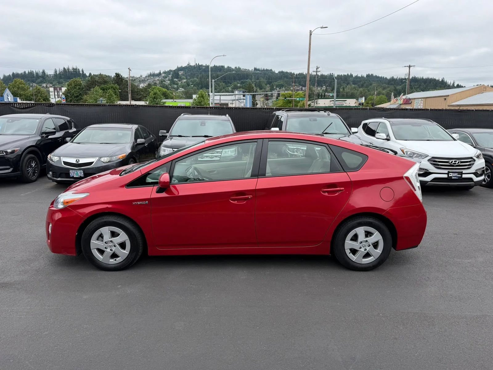 Used 2010 Toyota Prius Three w/ Preferred Accessory Pkg FWD image 7