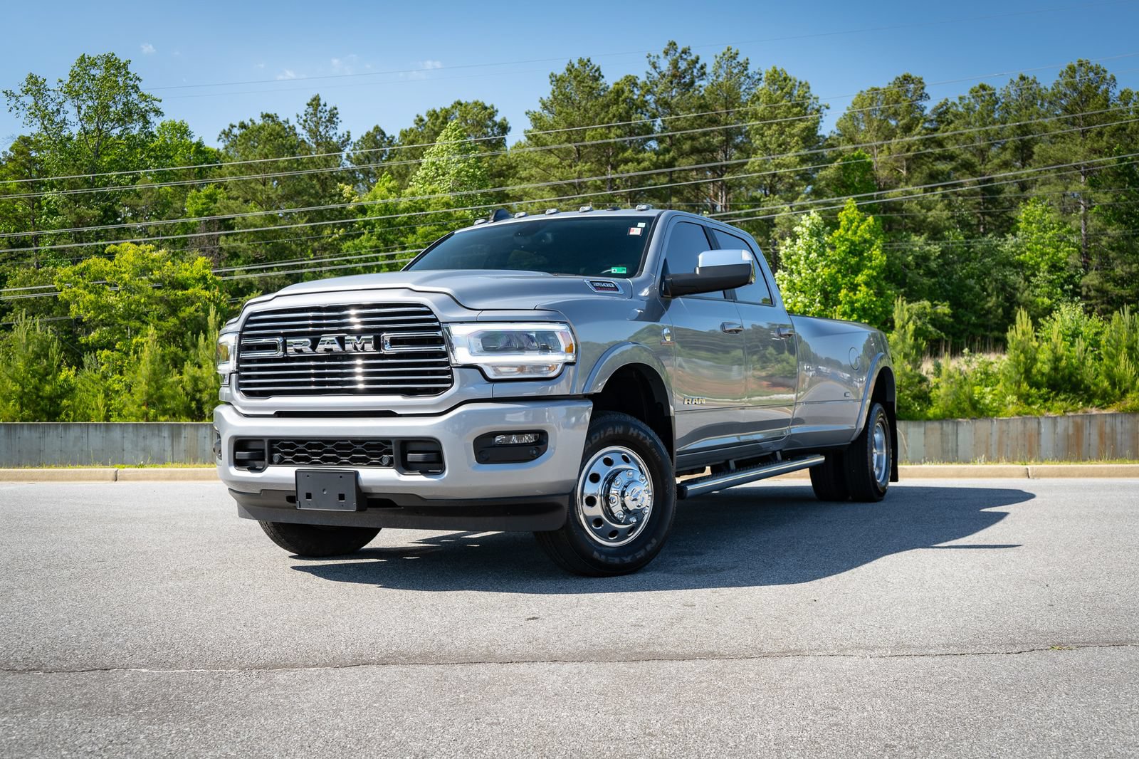 Used 2022 RAM 3500 Laramie AWD/4WD image 1