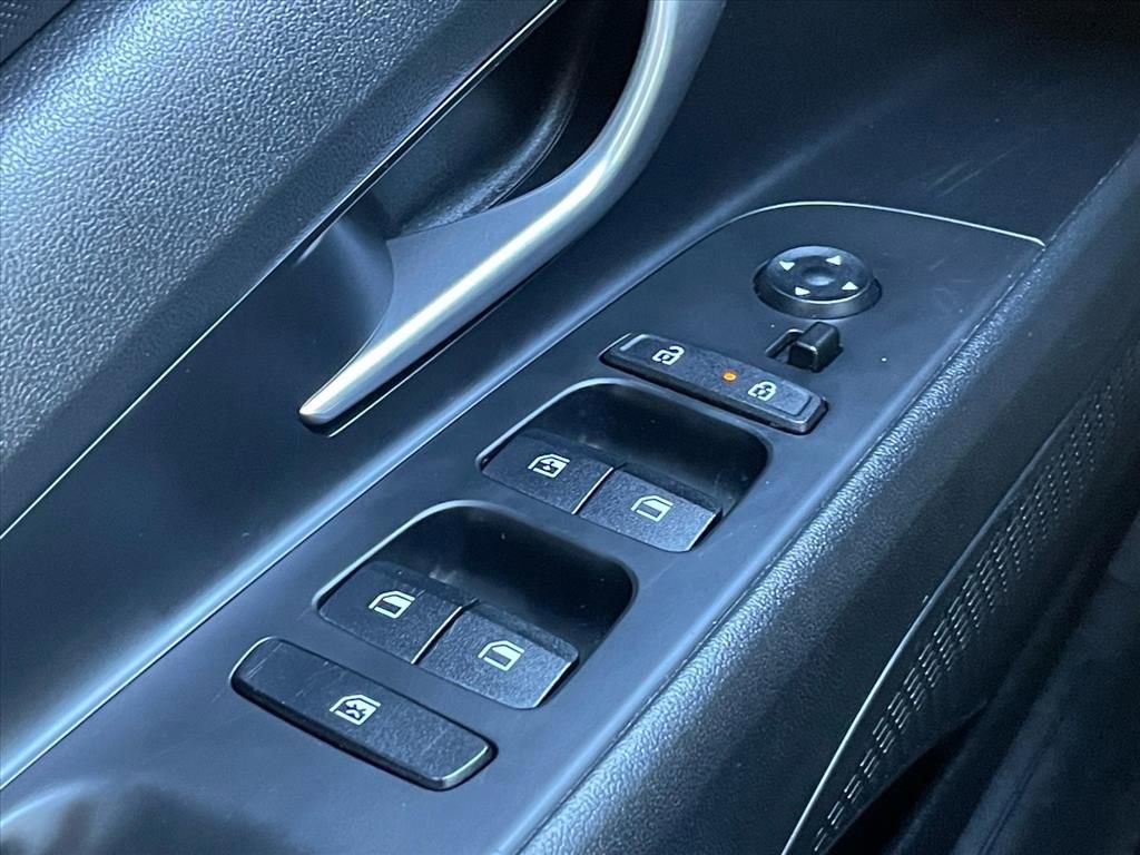 Used 2022 Hyundai Elantra SEL image 22